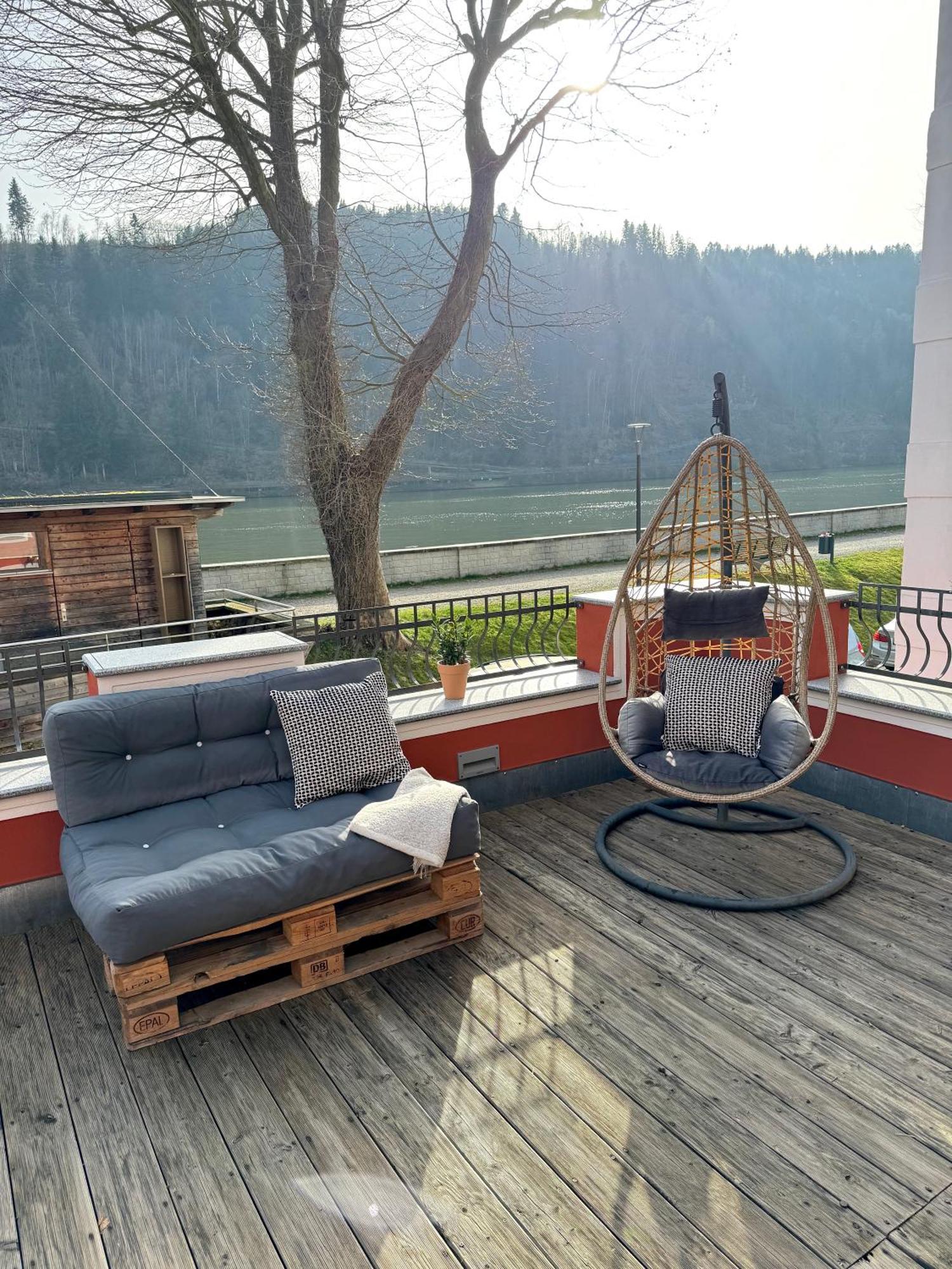 Terrassenwohnung Mit Donaublick Obernzell Exterior foto